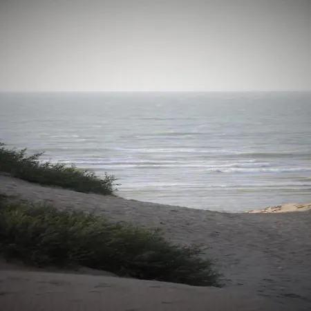 Apartment Sunny Escape By The Shore *